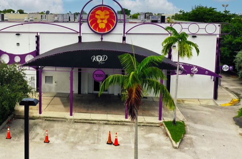 7020 NW 72 Ave, Miami